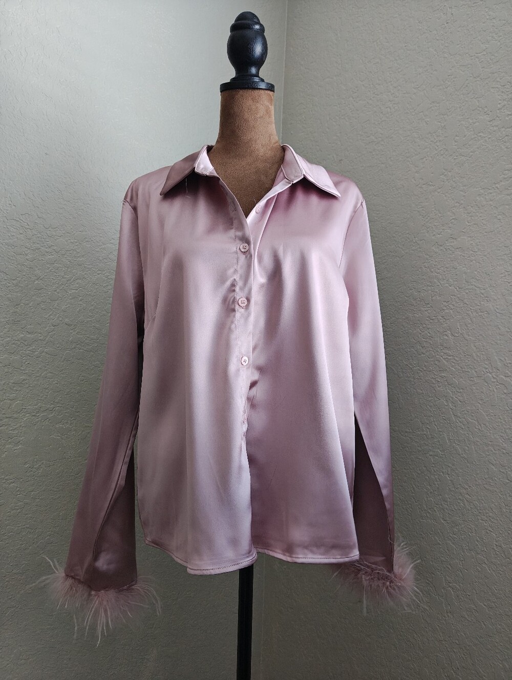 Mauve Nordstrom Rack Satin button-down shirt With Feather Trimmed Cuffs
